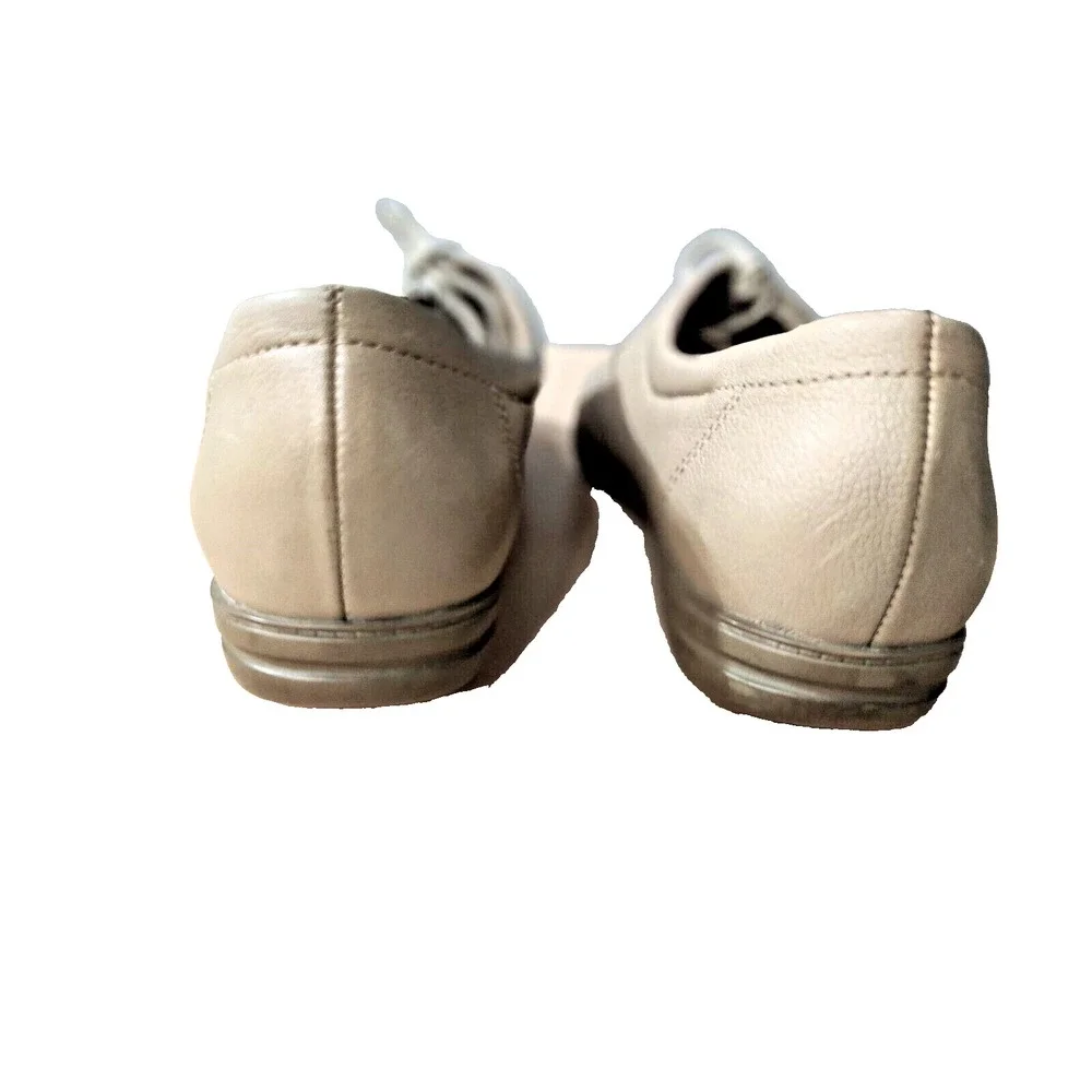 Easy Spirit Women's Anti-gravity Esmotion Leather Beige Lace Up Shoes Size‎ 9B